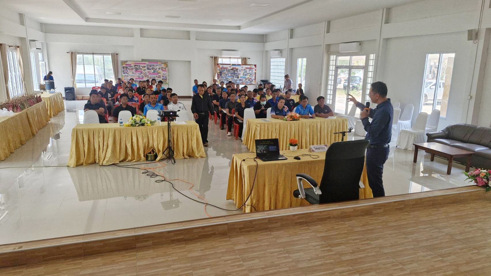 มุมกว้างห้องอบรม